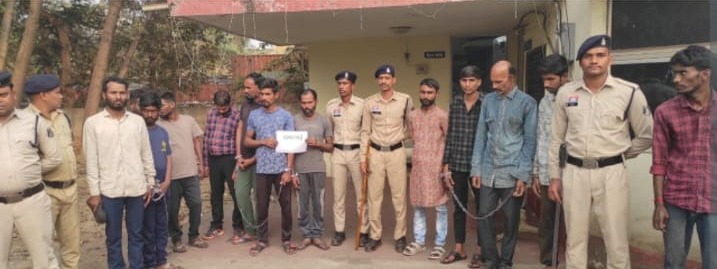  राजधानी रायपुर में फरार वारंटियों के खिलाफ चला अभियान, 152 वारंटी पकड़ाए