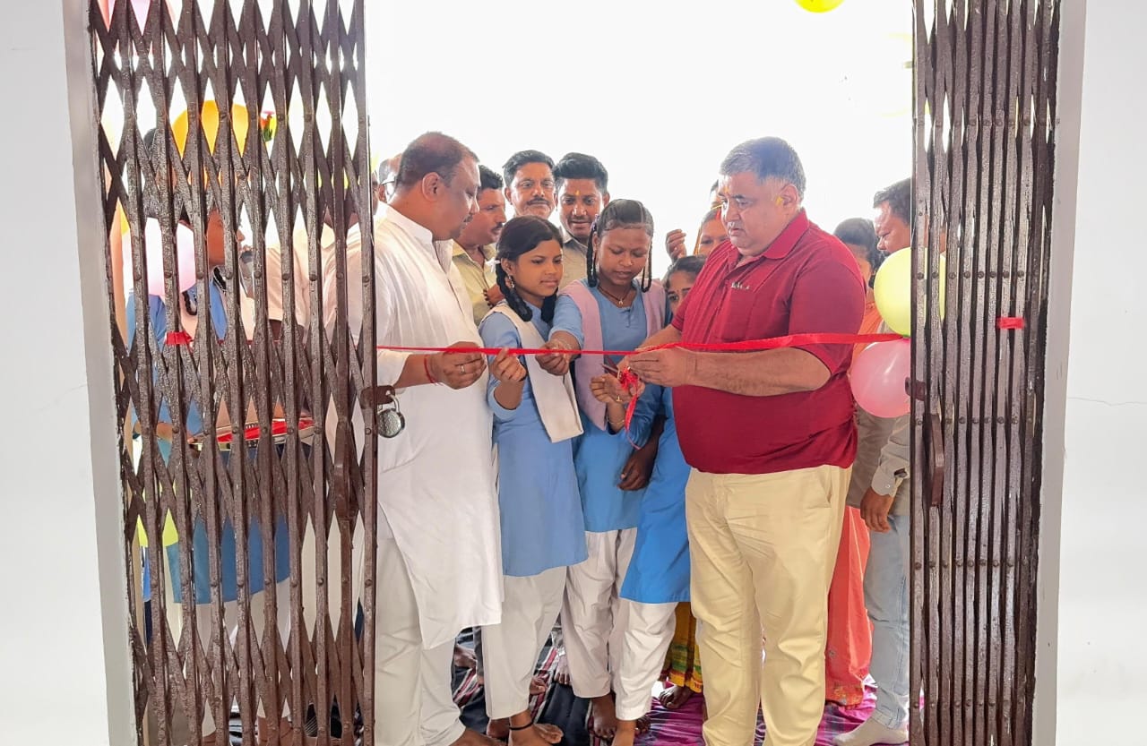 विधायक अग्रवाल ने 50 सीटर बालक छात्रावास का किया लोकार्पण 