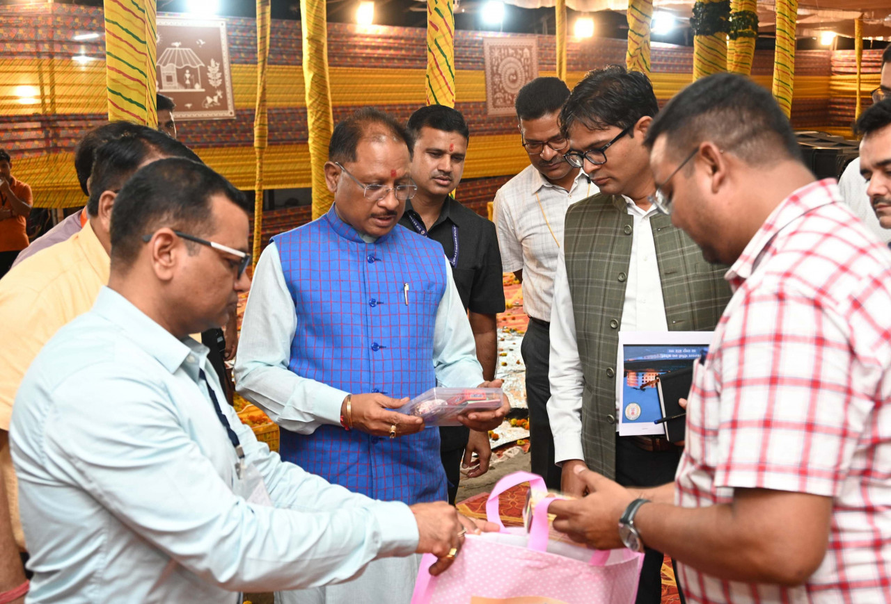 विष्णु भैया संग तीजा-पोरा महतारी वंदन तिहार’ के लिए मुख्यमंत्री निवास सज-धज कर तैयार