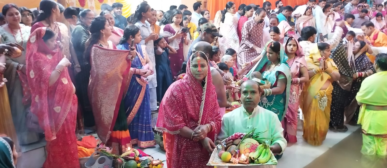 उगते सूरज को अर्घ्य दिया मांगी मन्नत, आस्था का महापर्व छठ पूजा हुई संपन्न