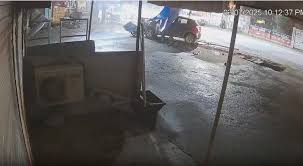  नशे में धुत कार चालक ने पांच लोगों को रौंदा, दो की मौत और तीन घायल