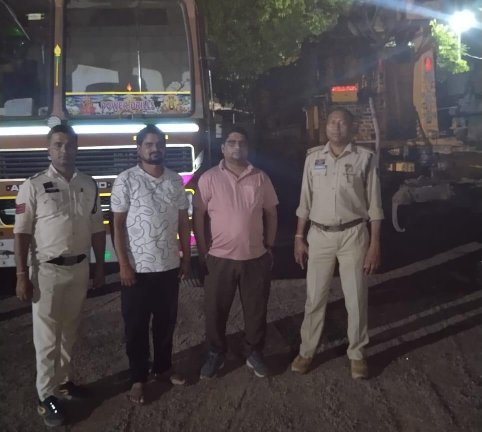 बगलेडी में अवैध बोर उत्खनन पर कार्रवाई, वाहन जब्त कर थाना साजा को सौंपा गया
