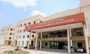 AIIMS Doctor Resigned:रायपुर एम्स के 35 डॉक्टरों ने छोड़ी नौकरी