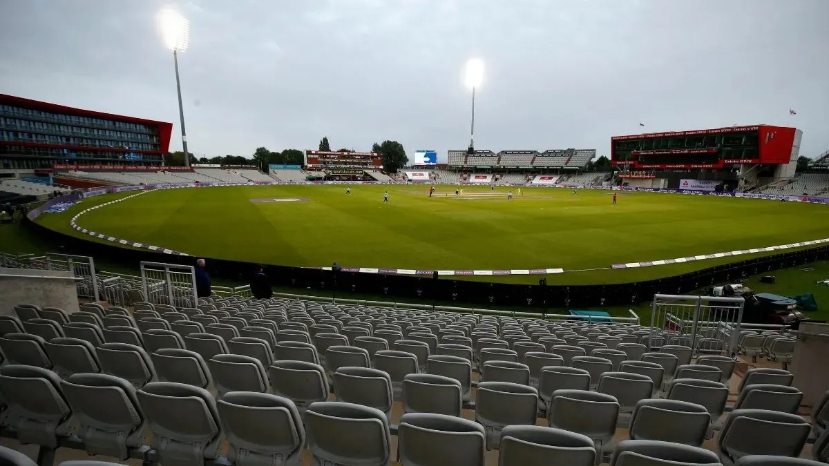 IND vs ENG 2nd T20: रनों की बरसात या बारिश का कहर? मैनचेस्टर की पिच रिपोर्ट और मौसम का बड़ा अपडेट