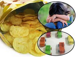 बेहद दर्दनाक और चौंकाने वाली घटना :चिप्स पैकेट फटने से 8 साल के बच्चे की आंख बाहर निकली, कभी देख नहीं सकेगा