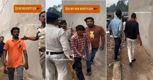 राजधानी रायपुर में धर्मांतरण के अड्डे का बजरंग दल ने किया भंडाफोड़