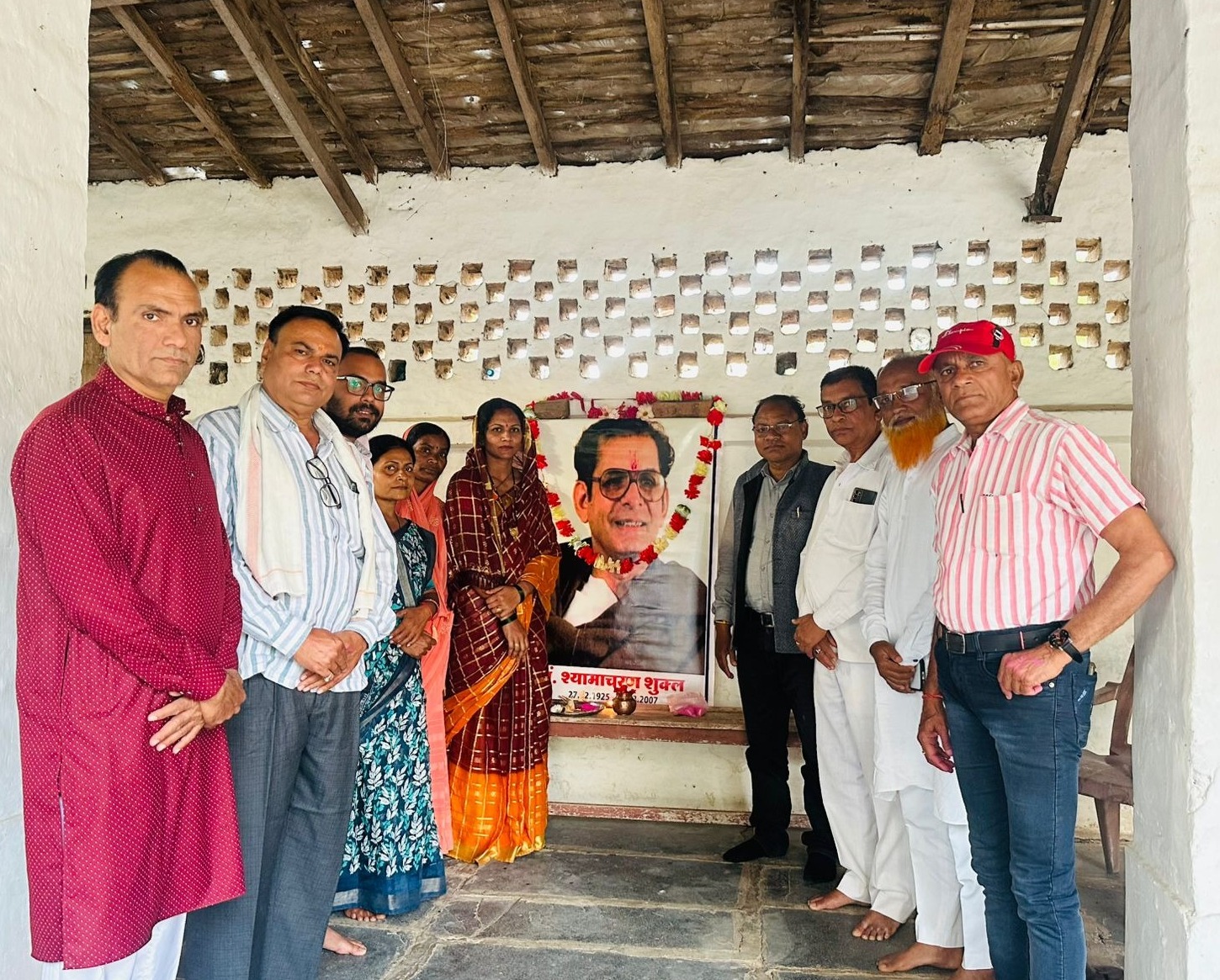 राजमहल में पूर्व मुख्यमंत्री पंडित श्यामा चरण शुक्ल की जयंती मनाई गई, कांग्रेस नेताओं ने किया नमन