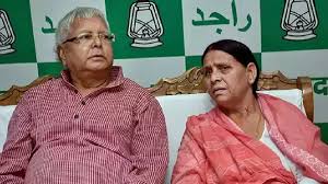 नेताओं का सरकारी आवास मोह : आवास छोड़ने में आनाकानी,आखिर क्यों नहीं छोड़ना चाहते नेता और पूर्व सांसद अपना सरकारी आवास