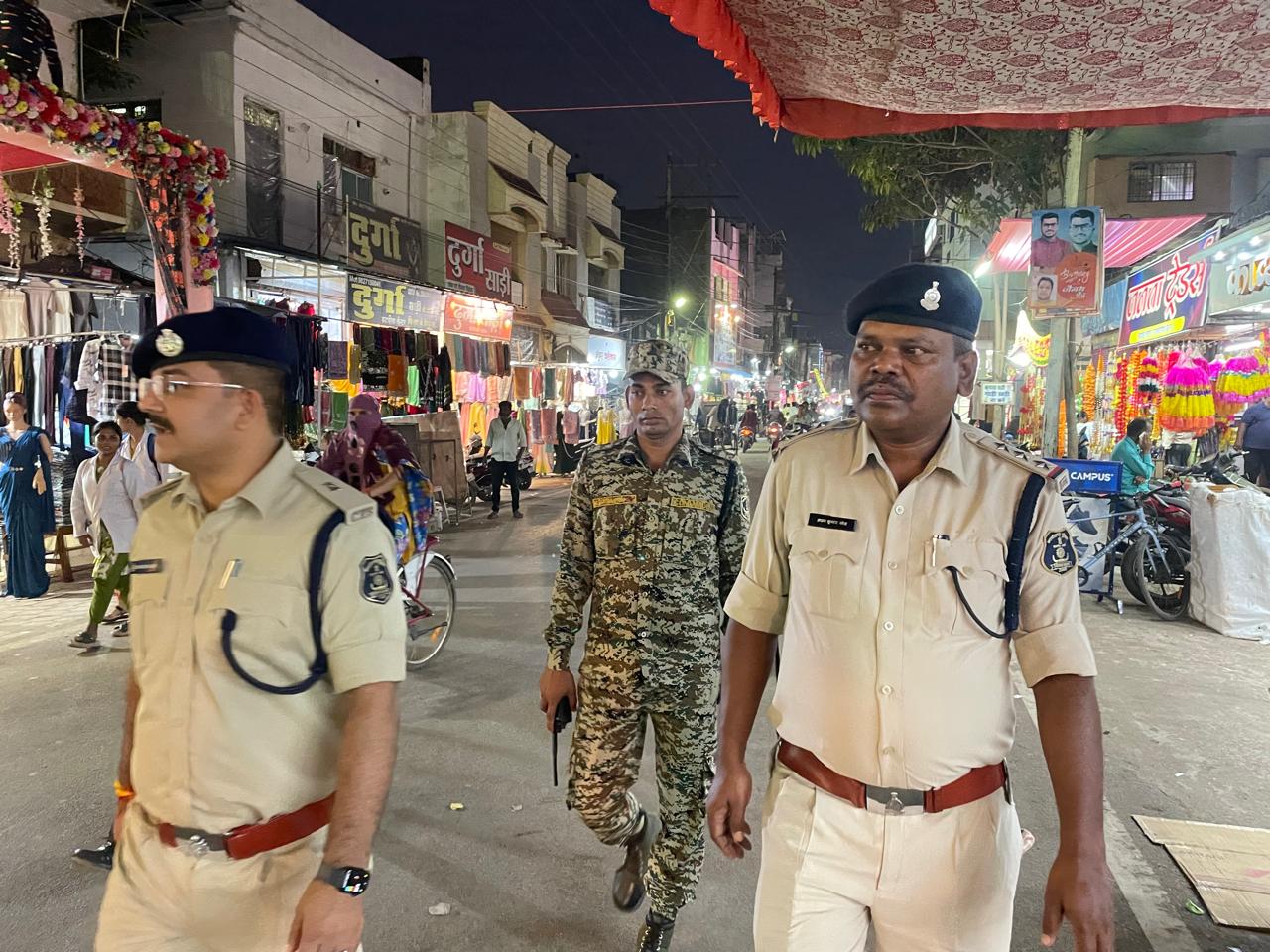 पुलिस अधीक्षक के मार्गदर्शन में शहर में बाजार एवं यातायात व्यवस्था का लिया जायजा 