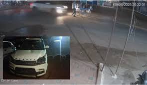 रायपुर में दर्दनाक सड़क हादसे में ठेले वाले की मौत,तेज रफ्तार कार ने टक्कर मारकर 7 किमी तक घसीटा 
