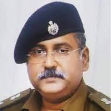 छत्तीसगढ़ के वरिष्ठ आईपीएस अधिकारी प्रखर पांडेय का हार्ट अटैक से निधन