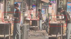 हरियाणा के करनाल में थूककर तंदूरी रोटी बनाने की घिनौनी हरकत...