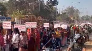 धर्मान्तरण के खिलाफ आदिवासी क्षेत्र में आक्रोश, सर्व समाज ने रैली निकालकर सरकार से रखी मांग…