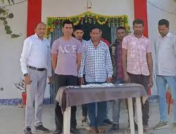 जंगल में जुआ खेल रहे सात जुआरियों को पुलिस ने पकड़ा 