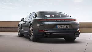 Porsche Panamera में एयरबैग की खराबी की वजह से 158 गाड़ियां वापस मंगाई