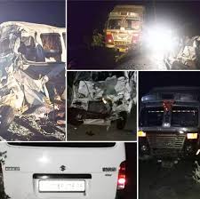 CG Accident : कंटेनर और कार में आमने सामने टक्कर, तीन की मौत,6 लोग घायल 