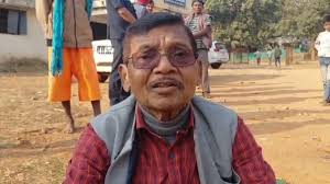 धान बेचने टोकन नहीं कटा, तो भाजपा के पूर्व विधायक तहसील में बैठ गए धरने पर