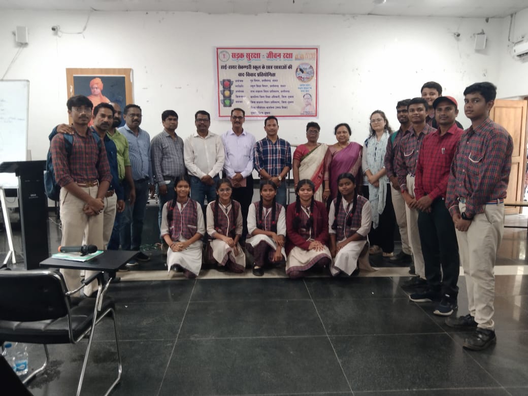 डीएवी मुख्यमंत्री पब्लिक स्कूल रोकेल ने जिला स्तरीय वाद-विवाद प्रतियोगिता में मारी बाजी