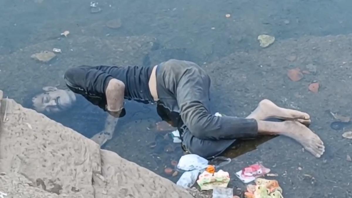 नहर में अज्ञात युवक का शव मिलने से इलाके में फैली सनसनी, जांच में जुटी पुलिस