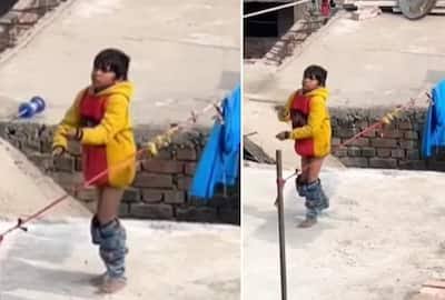 पतंग उड़ाते -उड़ाते खिसक गई पैन्ट....