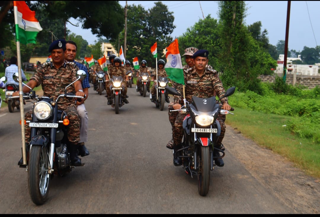 देशभक्ति के रंग में रंगा सुकमा, CRPF की अगुआई में तिरंगा मार्च के साथ स्वतंत्रता दिवस की तैयारियां जोरों पर