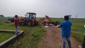 राजधानी रायपुर में अवैध प्लॉटिंग के खिलाफ प्रशासन की सख्त कार्रवाई,10 एकड़ जमीन पर तोड़फोड़