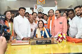 नवनिर्वाचित महापौर मीनल चौबे ने संभाला पदभार 