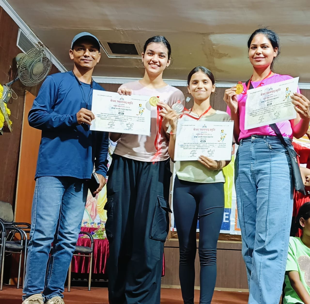 राज्य स्तरीय योगासन खेल स्पर्धा में, रिद्धि, दीक्षा और रितु ने लहराया परचम