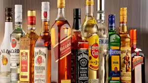 1 अप्रैल से बदलेगी शराब की कीमत और पैकेजिंग, अब कांच नहीं प्लास्टिक बोतलों में मिलेगी