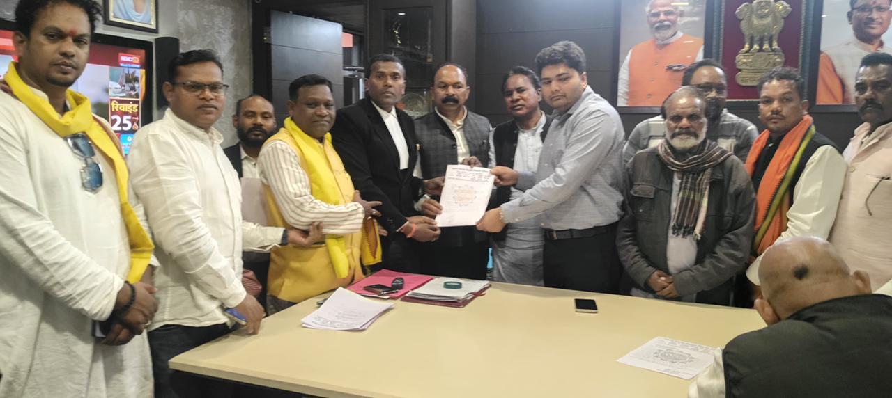 दुर्गा नगर (शांति नगर) झुग्गी बस्ती व्यस्थापन मामला - 150 परिवारों के पुनर्वास की मांग को लेकर गाँड़ा समाज के प्रतिनिधिमंडल ने नगर आयुक्त को सौंपा ज्ञापन
