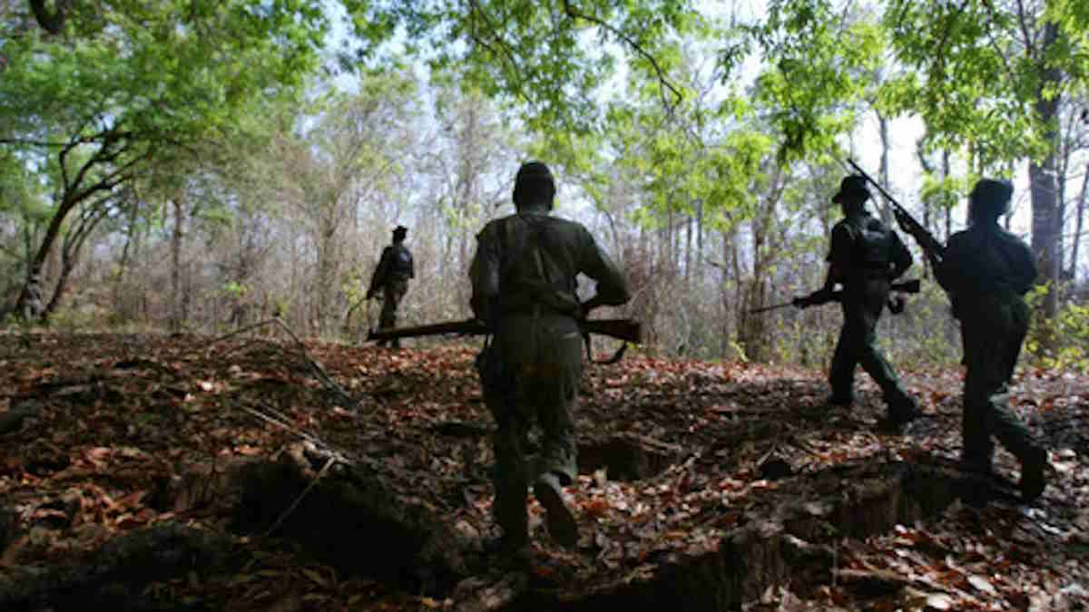 बीजापुर नक्सली मुठभेड़ में 31 नक्सली ढेर,दो जवान शहीद...