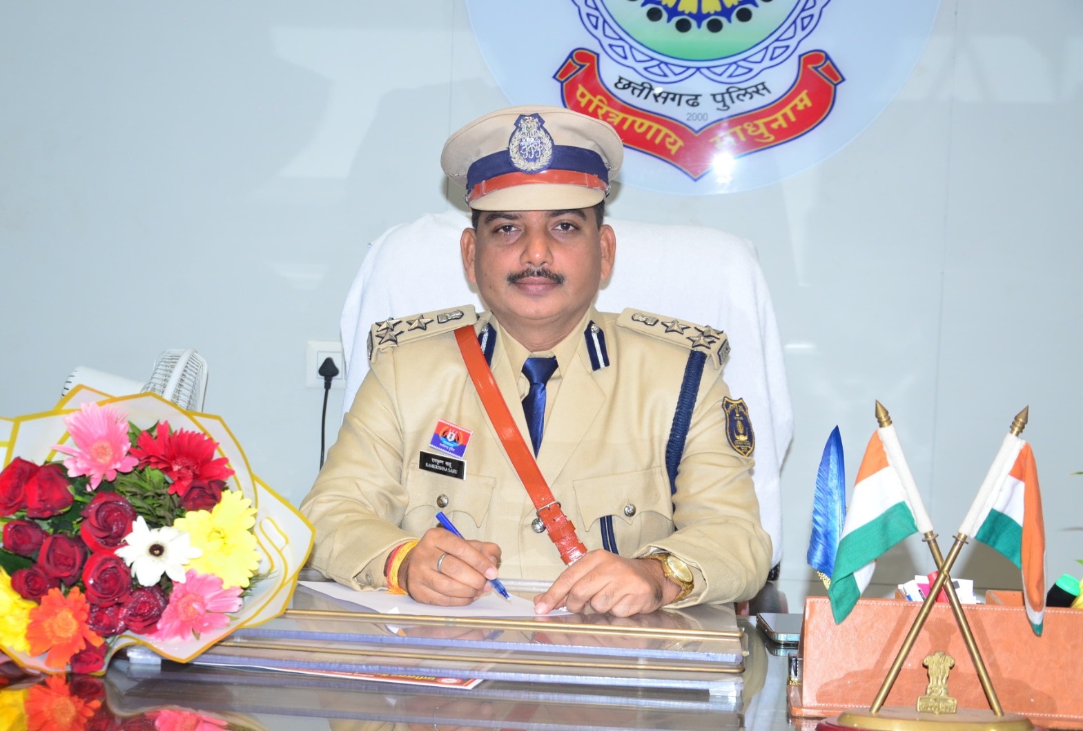 आज के डिजिटल युग में जागरूकता ही सबसे बड़ी सुरक्षा, जागरूकता व सतर्कता से हम सभी साइबर अपराधियों के मंसूबो को दे सकते हैं मात:डीआईजी रामकृष्ण साहू