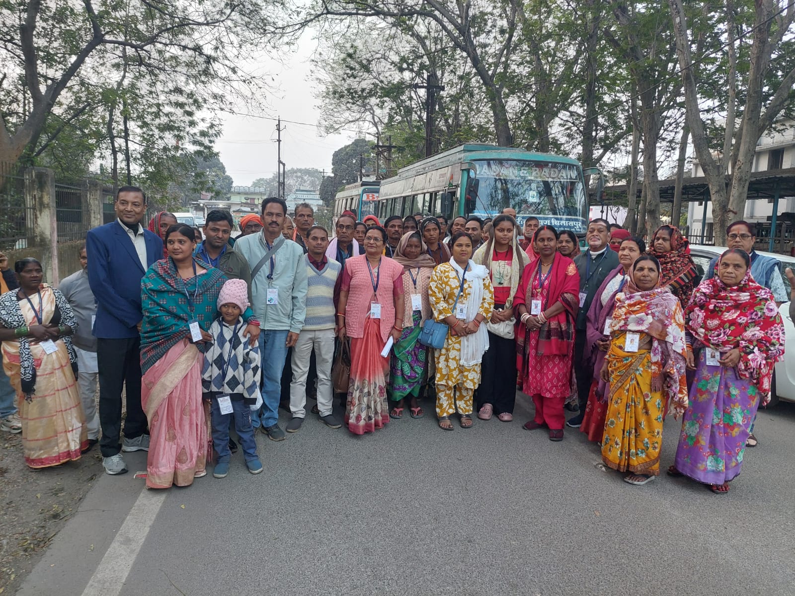 श्री रामलला दर्शन योजना के तहत जिले से 112 श्रद्धालुओं का जत्था रवाना
