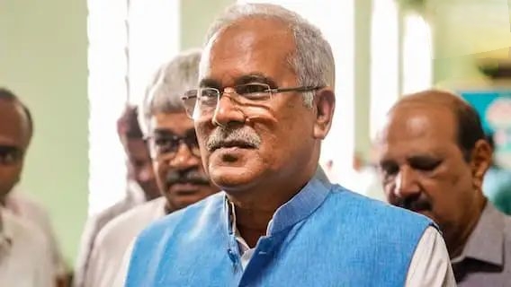 भूपेश बघेल के घर CBI की छापेमारी,नीली डायरी नें खोले राज 