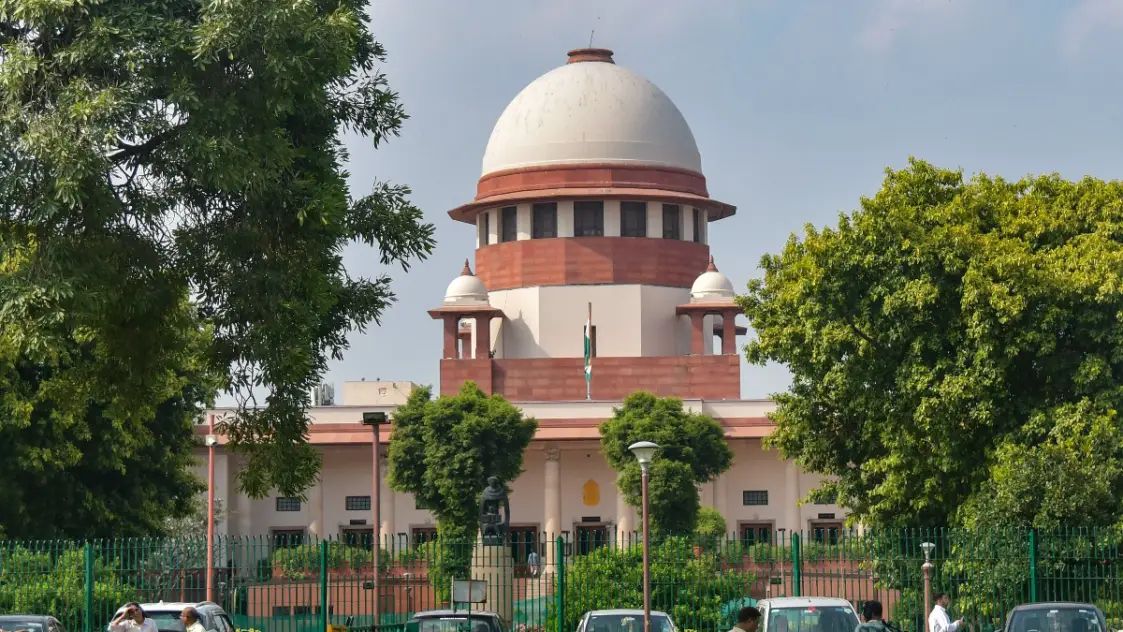 वक्फ बिल पर कानूनी लड़ाई,सुप्रीम कोर्ट के पाले में गेंद