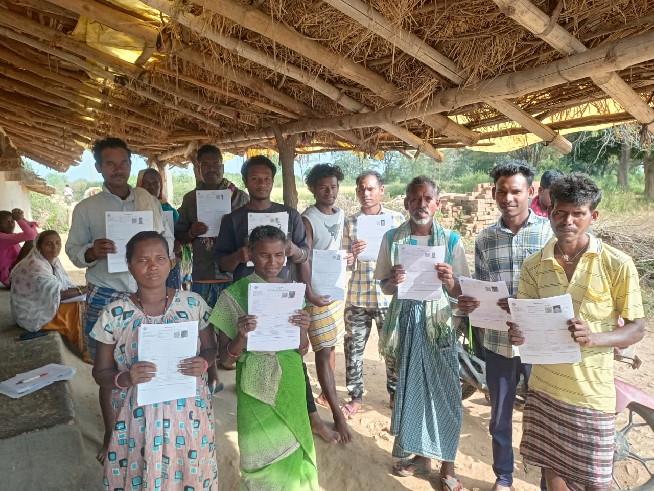 रायगढ़ जिले में विशेष गहन पुनरीक्षण के तहत होम-टू-होम एन्यूमेरेशन फॉर्म का वितरण प्रारंभ
