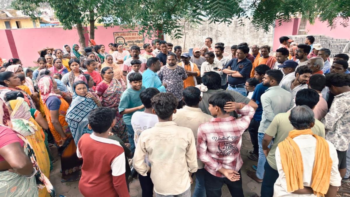  नकटी के बाद धमतरी के कोलियारी में अतिक्रमण पर बवाल, 50 से ज्यादा मकानों को खाली करने के नोटिस से बढ़ा तनाव