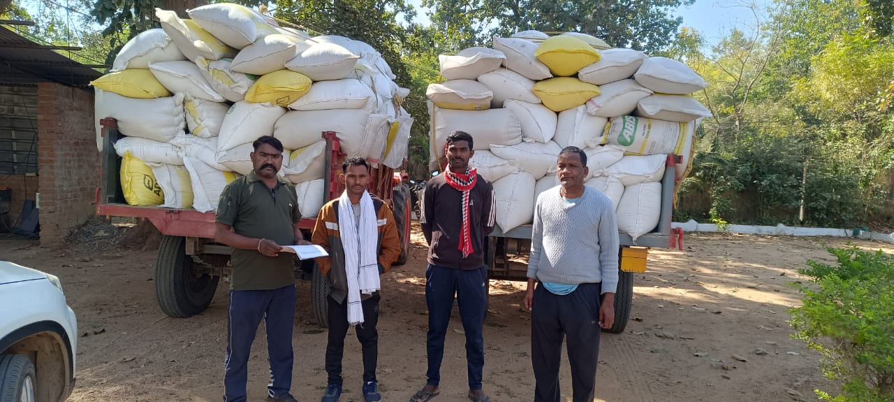 पुलिस की सख्ती कार्रवाई के बावजूद धान तस्करी का खेल जारी, दो माह में एक करोड़ से अधिक का अवैध धान जब्त