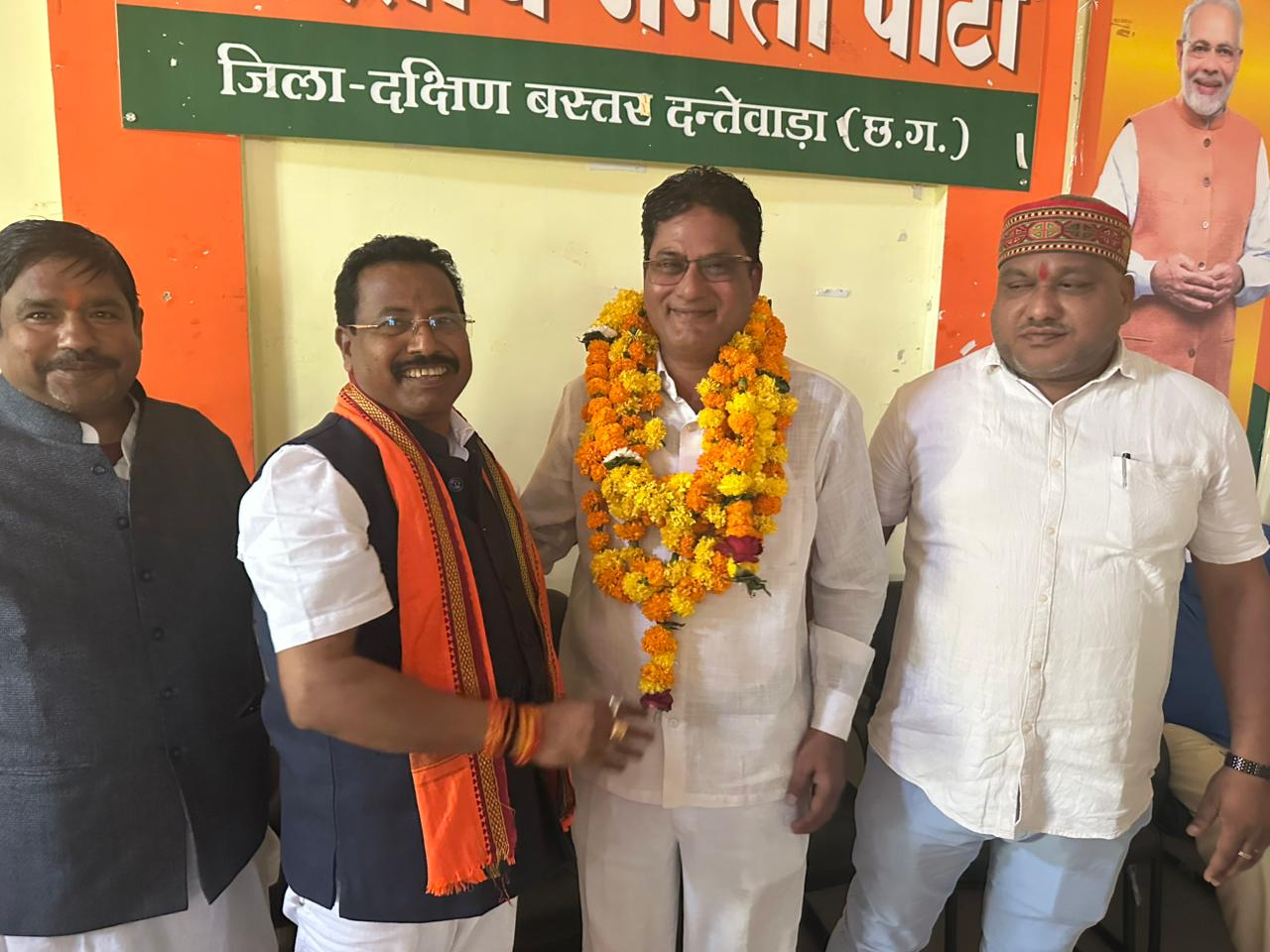 भाजपा अल्पसंख्यक मोर्चा में किरंदुल के शेख नजमुल को प्रदेश कार्यसमिति सदस्य की जिम्मेदारी
