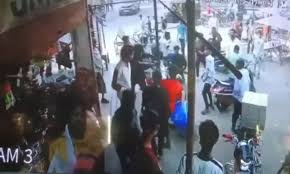 पुरानी रंजिश के चलते युवक की बेरहमी से पिटाई,12 गुंडों के खिलाफ FIR दर्ज