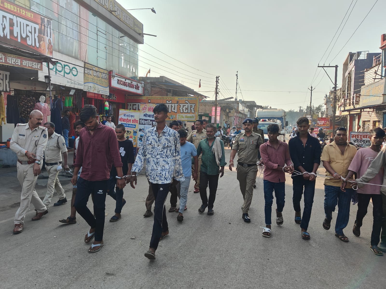 चौकी सिलतरा पुलिस द्वारा चलाया गया विशेष धर-पकड़ अभियान