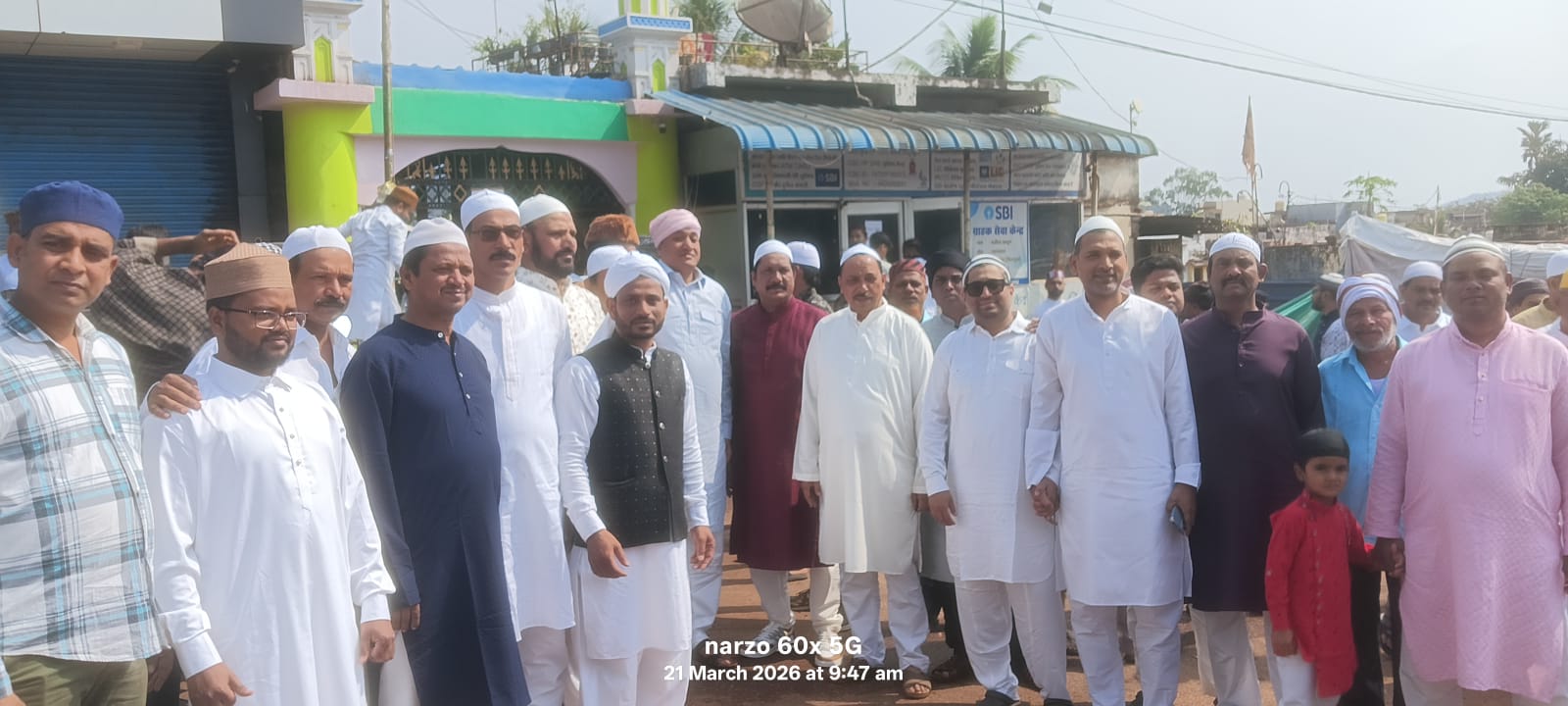 किरंदुल में ईद की रौनक: गले मिलकर दी मुबारकबाद, अमन-चैन की मांगी दुआ