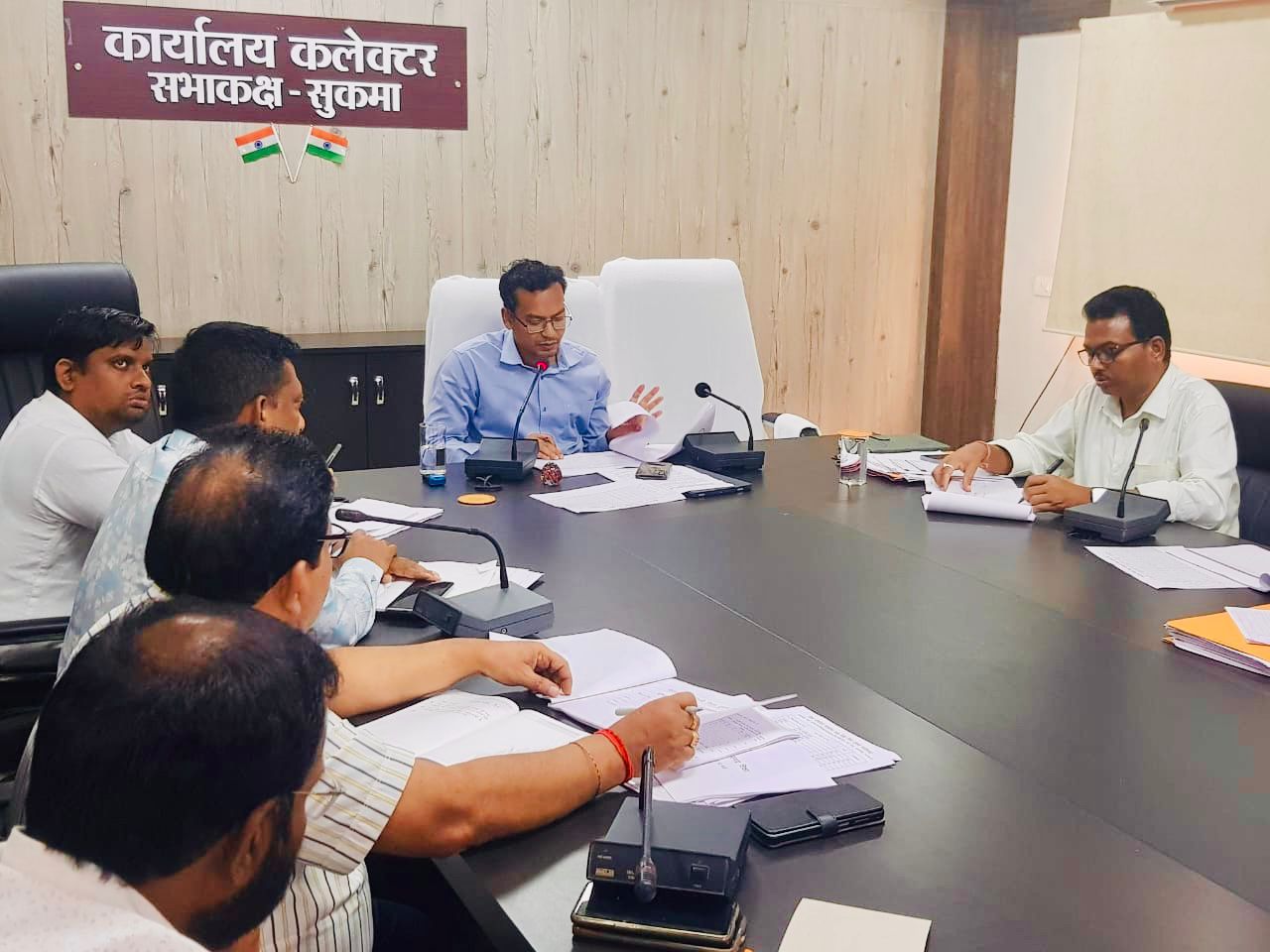 बच्चों के सिलेबस समय पर हो पूर्ण - कलेक्टर 
