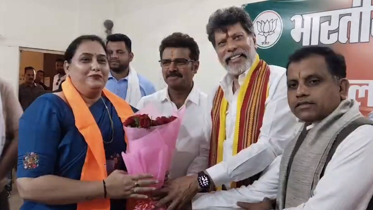 जगदलपुर में कांग्रेस को करारा झटका, महिला नेताओं ने समर्थकों संग जॉइन की BJP
