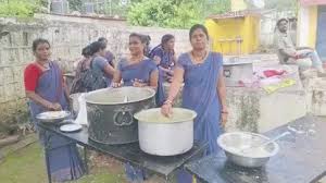 आंगनबाड़ी कार्यकर्ताओं को दिए जा रहे प्रशिक्षण में बड़ी अनियमितता उजागर,300 रुपये प्लेट भोजन में परोसा गया खराब खाना