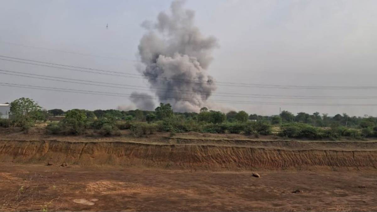 बारूद फैक्ट्री हादसे पर कांग्रेस ने बनाई जांच समिति, दोषियों पर कार्रवाई की मांग