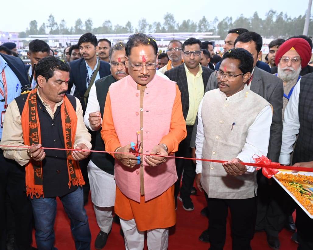 मुख्यमंत्री ने बस्तर जिले को 100 करोड़ रूपए से अधिक के विकास कार्यों की दी सौगात