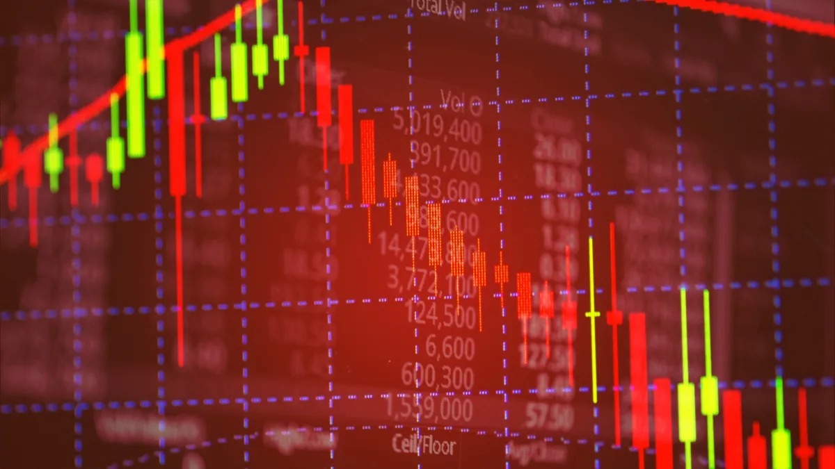  Stock Market Crash: अचानक क्यों लाल हुआ बाजार? सेंसेक्स में भारी गिरावट
