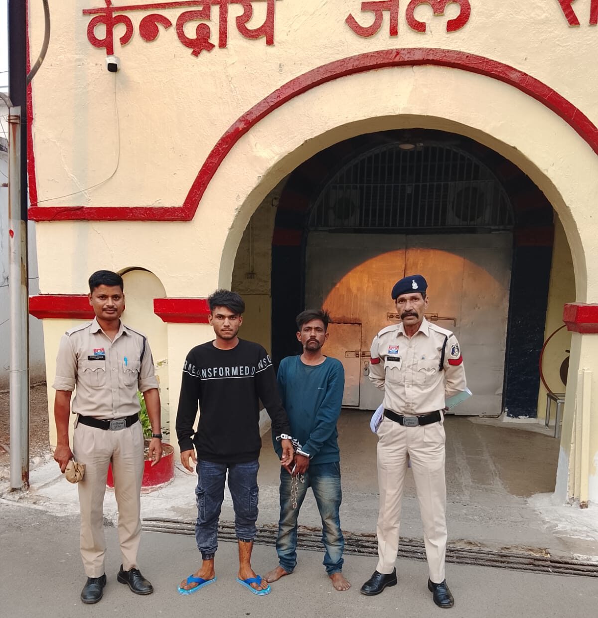 रायपुर पुलिस का बड़ा एक्शन: बाइक चोर गैंग के 2 आरोपी गिरफ्तार, चोरी की गाड़ी बरामद
