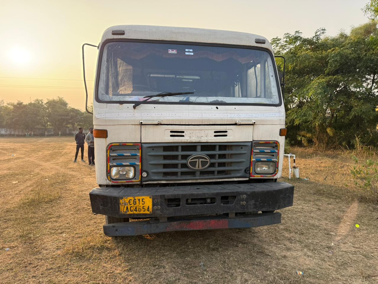 एसईसीएल कोल ट्रांसपोर्ट ट्राला की चपेट में आए बाइक सवार, छात्र की मौके पर मौत
